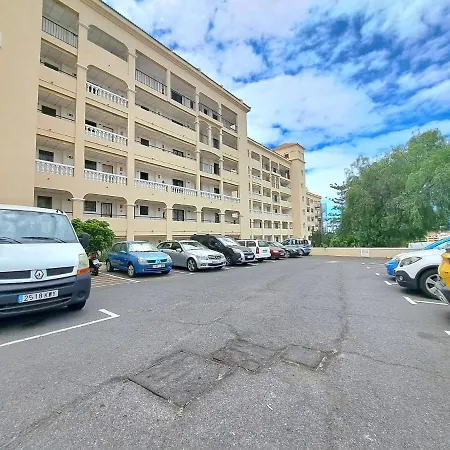 Bonito Estudio En Cristianos En Complejo Con Piscina Y Cerca De Playa Los Cristianos (Tenerife)