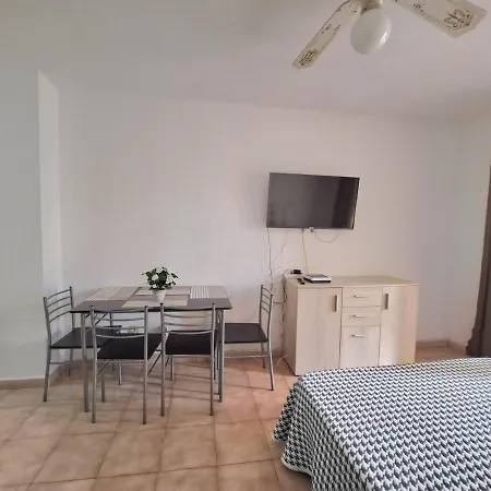 Apartment Bonito Estudio En Cristianos En Complejo Con Piscina Y Cerca De Playa